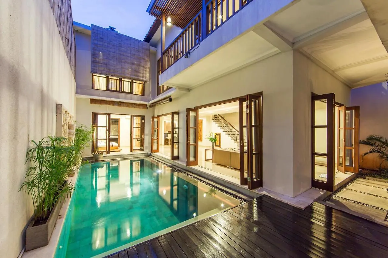 White Lotus Villas Seminyak 0*,  Indonésia